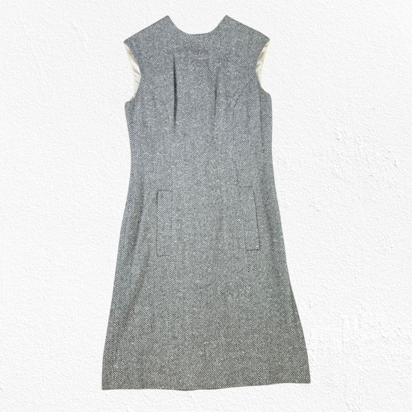 1960s Vintage Bonwit Teller Gray Wool Tweed Mod Sleeveless Shift Dress Size 4 - Picture 1 of 11